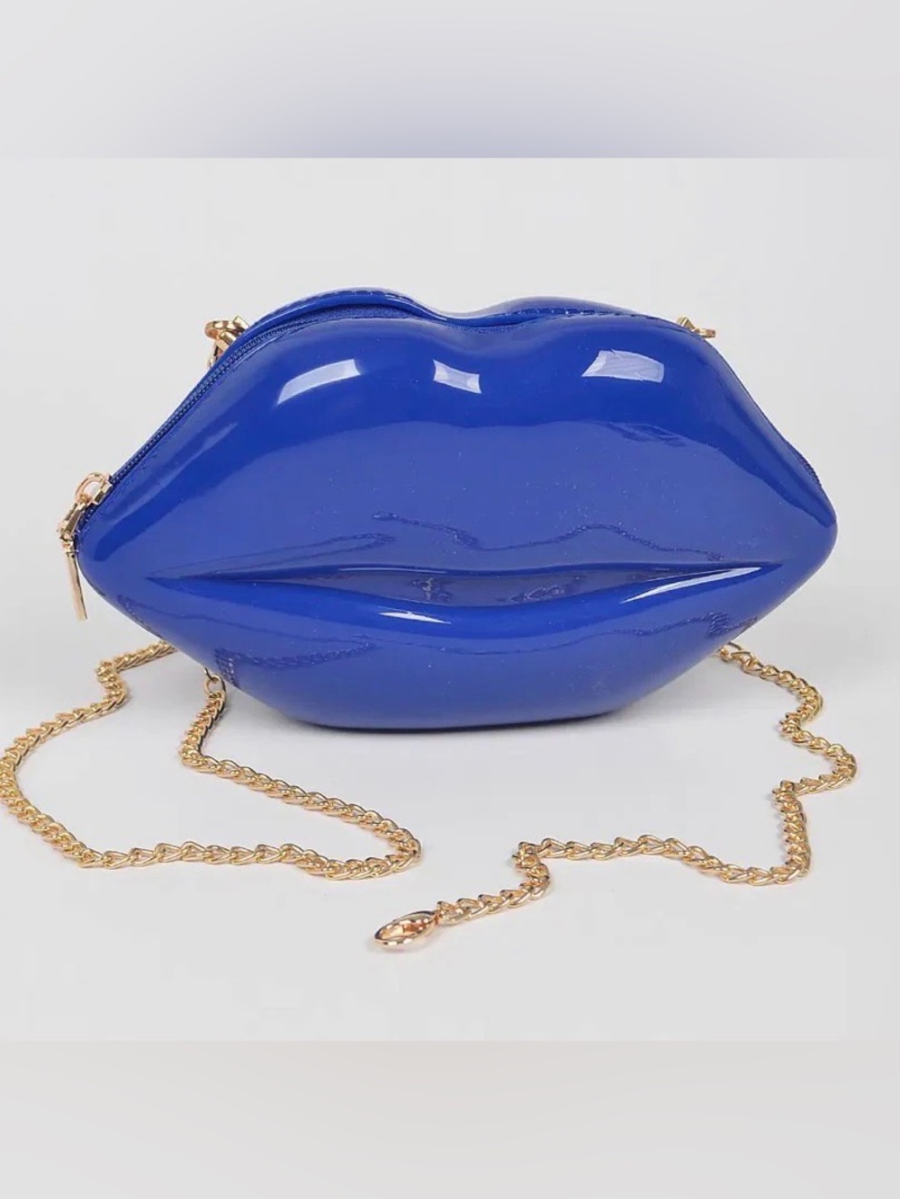Blue Lip-Shaped Crossbody Bag with Gold Chain